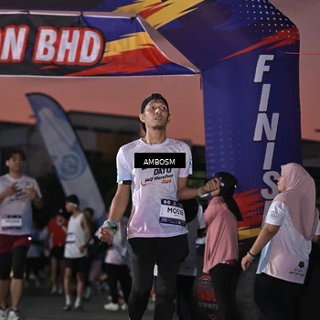Runner Photo 7691038