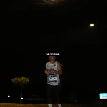 Runner Photo 7691042