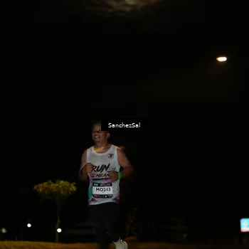 Runner Photo 7691047