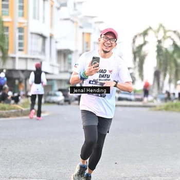 Runner Photo 7691054