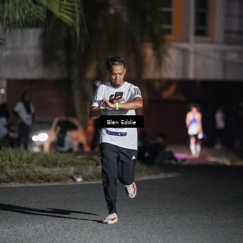 Runner Photo 7691055