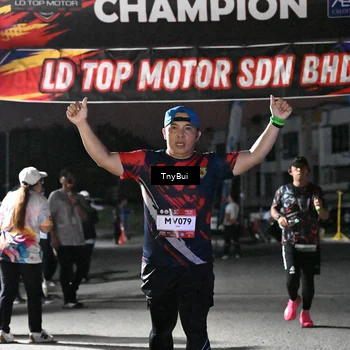 Runner Photo 7691066