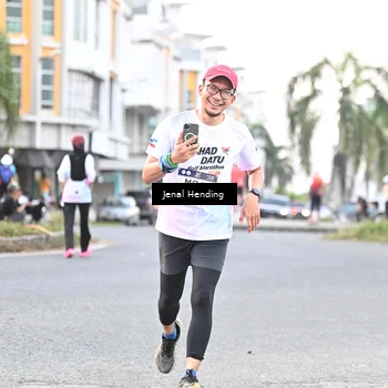 Runner Photo 7691068