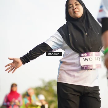 Runner Photo 7691087