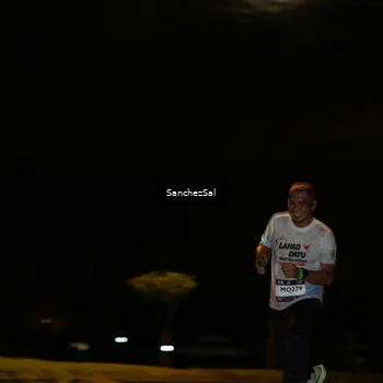 Runner Photo 7691088