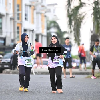 Runner Photo 7691091