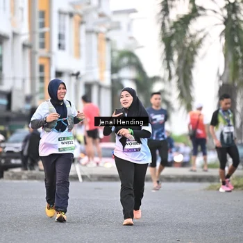 Runner Photo 7691099