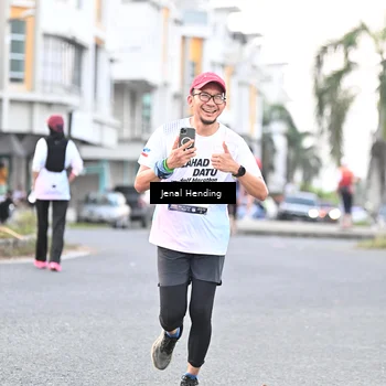 Runner Photo 7691100
