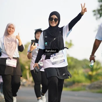 Runner Photo 7691102