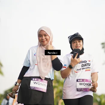 Runner Photo 7691106