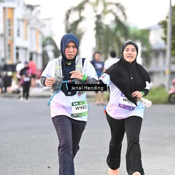 Runner Photo 7691108