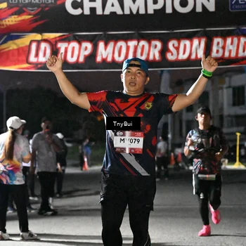 Runner Photo 7691117
