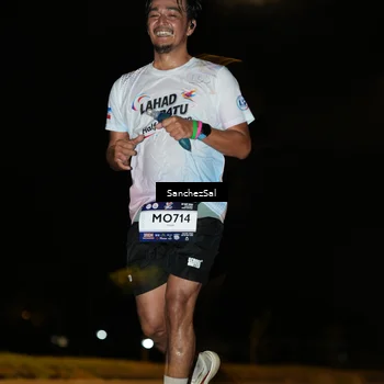 Runner Photo 7691124