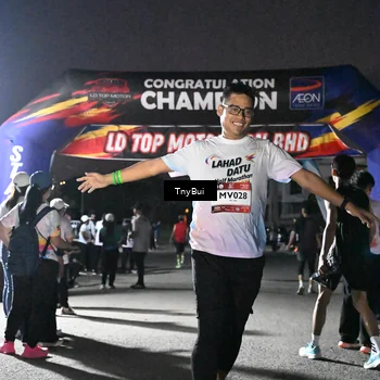 Runner Photo 7691126
