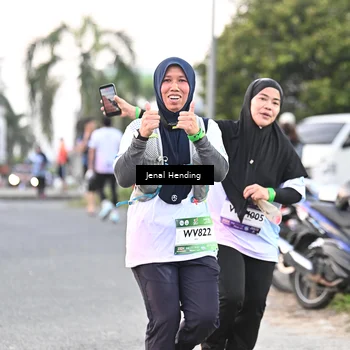 Runner Photo 7691135