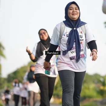 Runner Photo 7691152