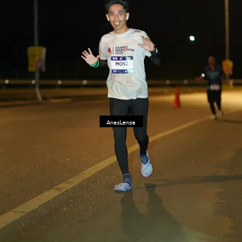 Runner Photo 7691167