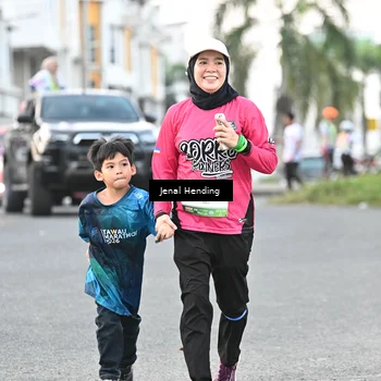 Runner Photo 7691175