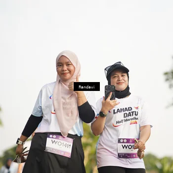 Runner Photo 7691178