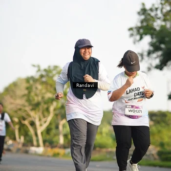 Runner Photo 7691180