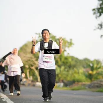 Runner Photo 7691189