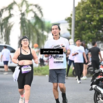 Runner Photo 7691205