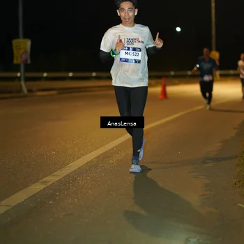 Runner Photo 7691206