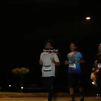 Runner Photo 7691212