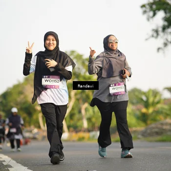 Runner Photo 7691214
