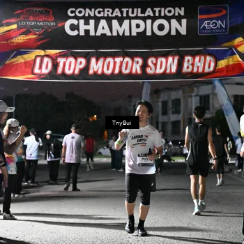 Runner Photo 7691224