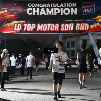 Runner Photo 7691229