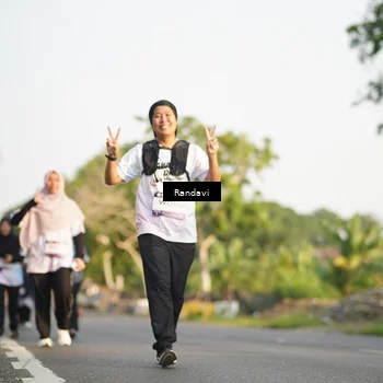 Runner Photo 7691231