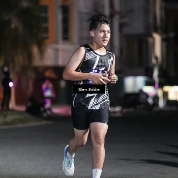 Runner Photo 7691244