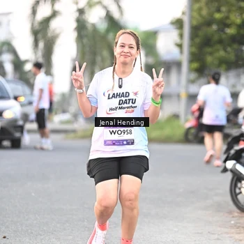 Runner Photo 7691287