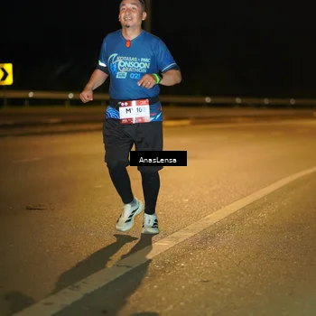 Runner Photo 7691295
