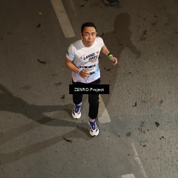 Runner Photo 7691298