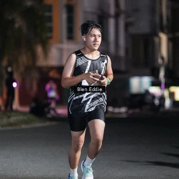 Runner Photo 7691300