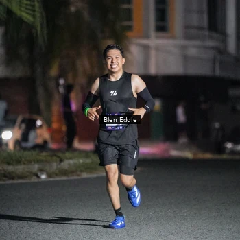 Runner Photo 7691306