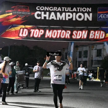Runner Photo 7691311