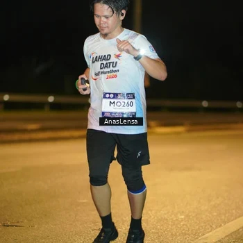 Runner Photo 7691313