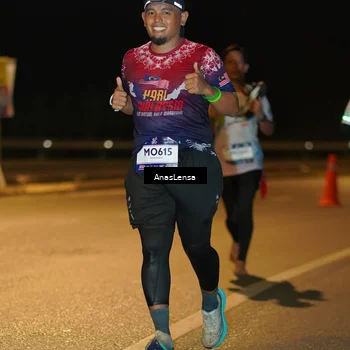 Runner Photo 7691328