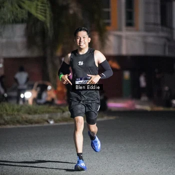 Runner Photo 7691334