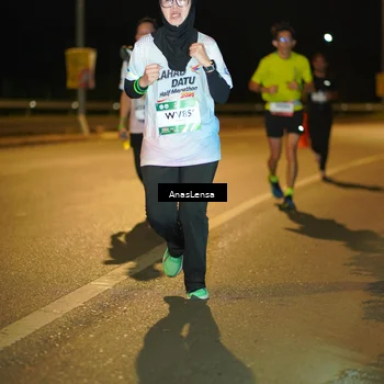 Runner Photo 7691339