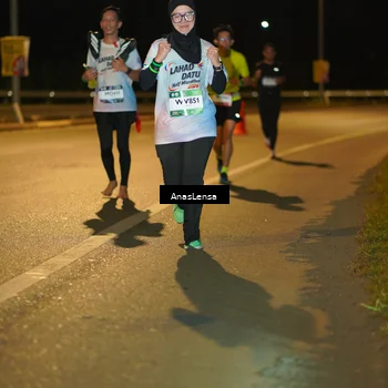Runner Photo 7691343