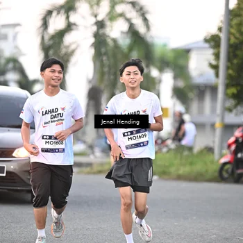 Runner Photo 7691344