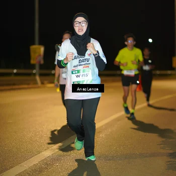 Runner Photo 7691345