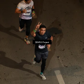 Runner Photo 7691359