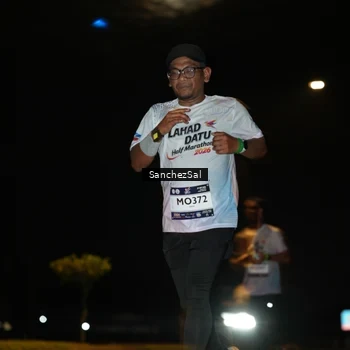 Runner Photo 7691361