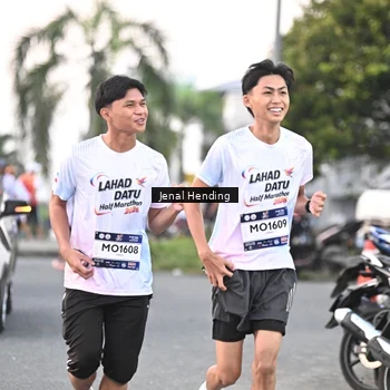 Runner Photo 7691364