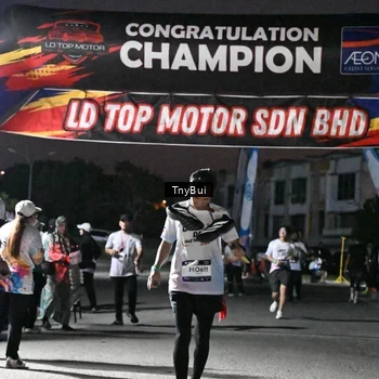 Runner Photo 7691375